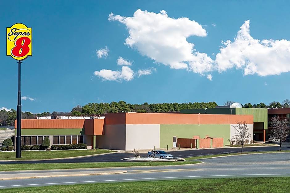 Super 8 by Wyndham Little Rock/Otter Creek