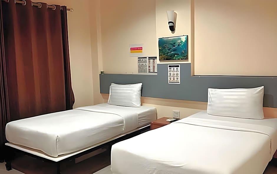 Sakaeogarden Hotel