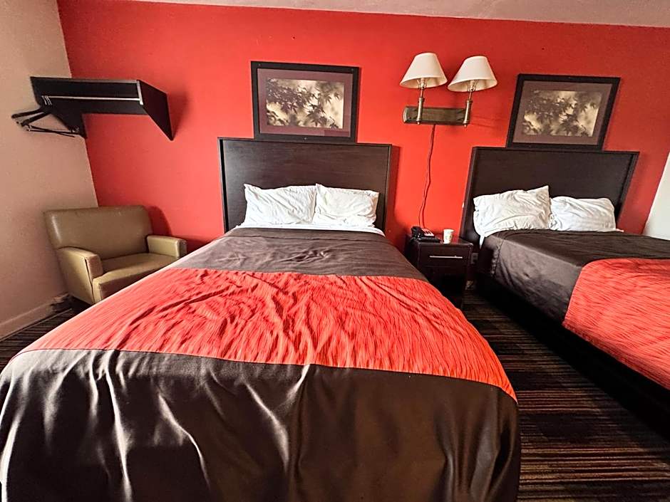OYO Palm Leaf Motel