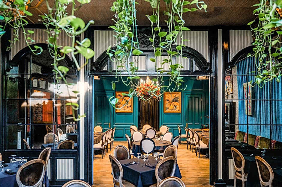 The Pontchartrain Hotel