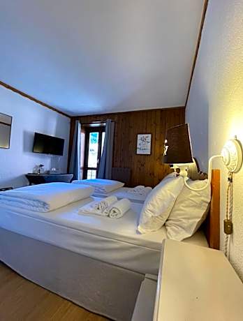 Double or Twin Room with Balcony