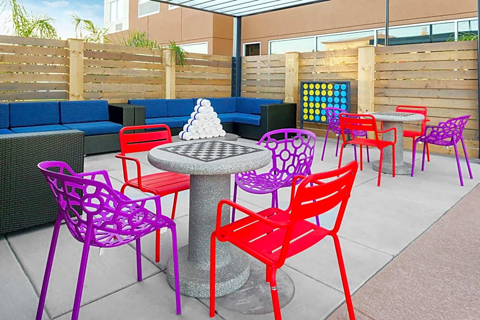 Tru By Hilton Gilbert