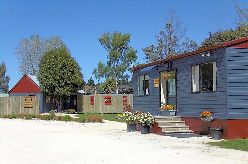 Glenavys Waitaki River Motor Camp