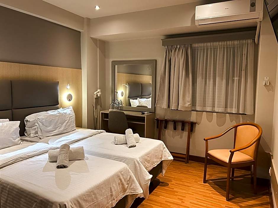 Anemoni Piraeus Hotel