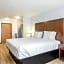 Red Lion Inn & Suites Des Moines