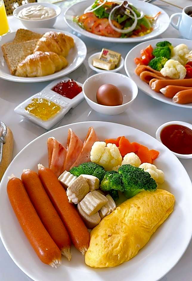 Miloft Sathorn Hotel