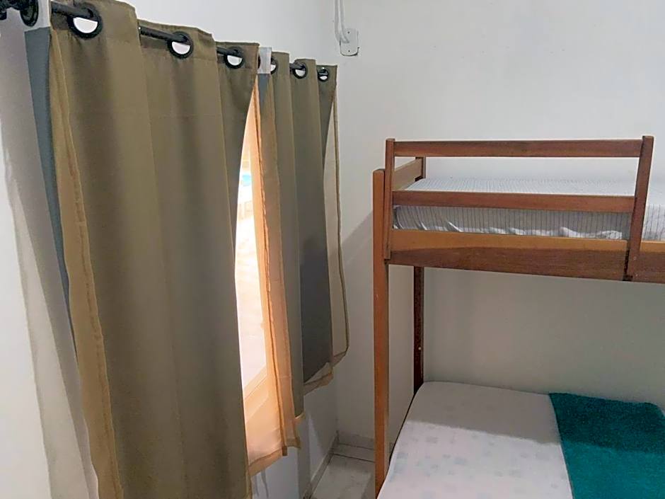 Recanto Pousada JU&JU com piscina COMPARTILHADA