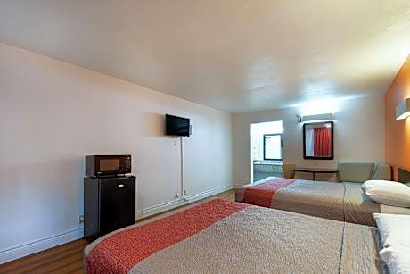 2 Full Beds | Mobil Access Tub Smk Micfridg