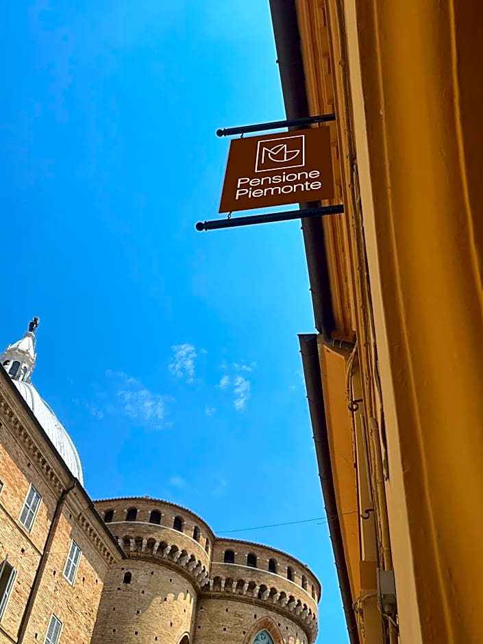 Pensione Piemonte Loreto
