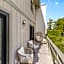 Canandaigua Lake Retreat with view and private beach access, foliage, hike, and Ski