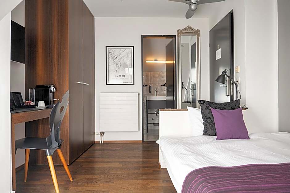 Boutique Hotel Weisses Kreuz - Adult only Hotel