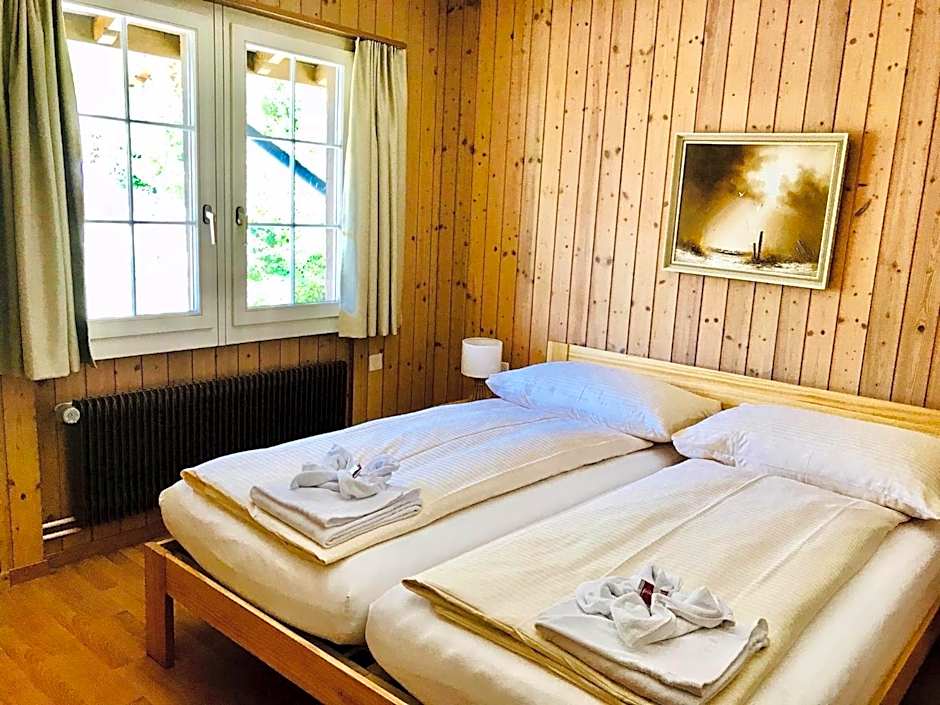 Zdjęcie 1 z 7 — Double Room with Private Bathroom (Schönegg)