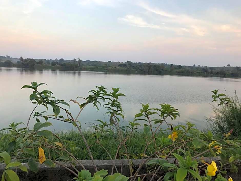 Hotel Sociedad y Maristas