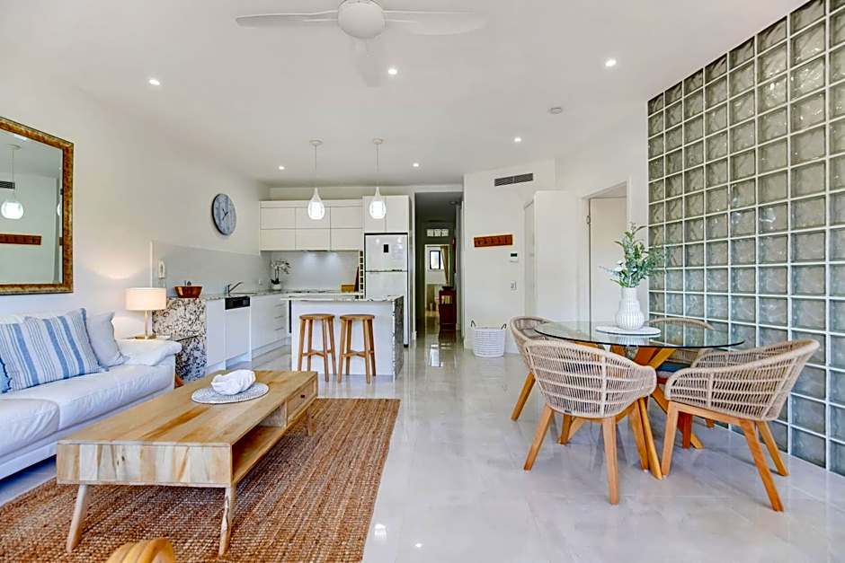 Mirra Chana Beachfront Apartments Mooloolaba