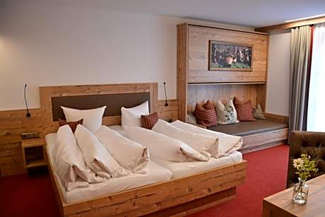 Triple Room with Balcony