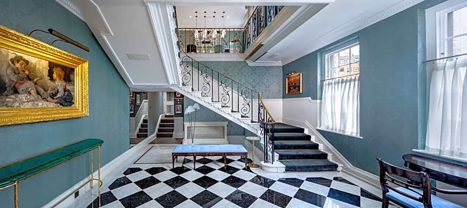 No. 30 Knightsbridge