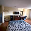 Econo Lodge Inn & Suites Southeast