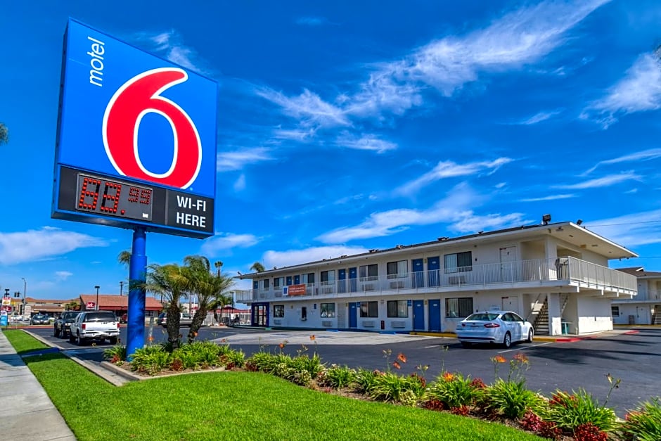 Motel 6-Stanton, CA