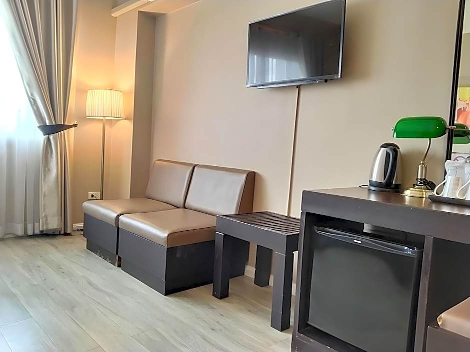 TARIS ART HOTEL PHRAE