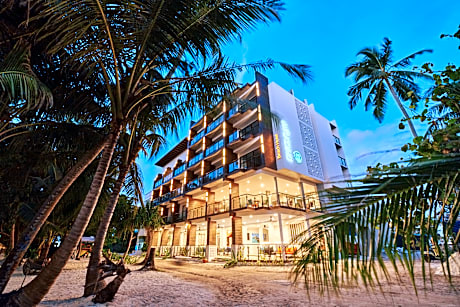 Beach Hotel Dhigurah