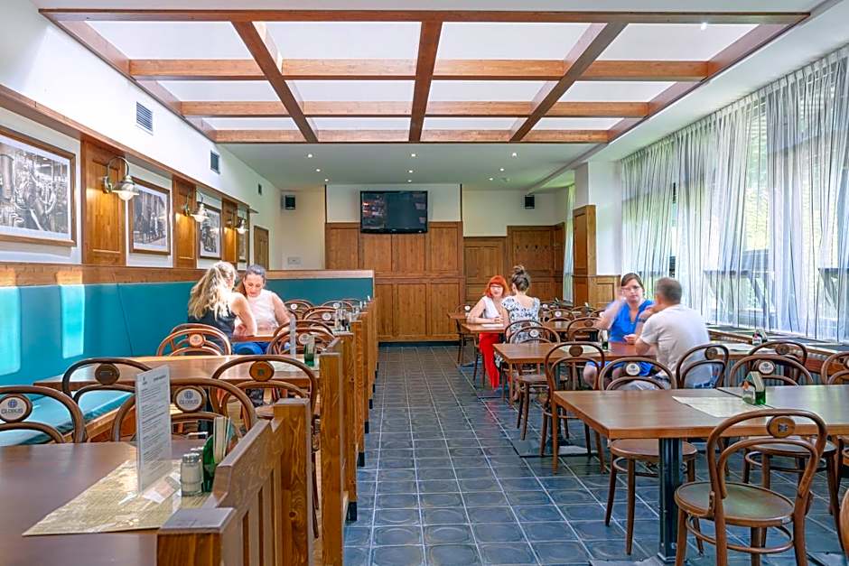 Hotel Globus