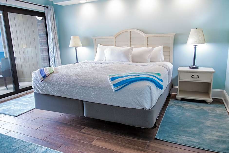 Oceanfront Litchfield Inn