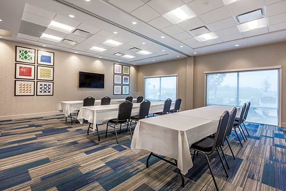 Holiday Inn Express & Suites Welland By IHG
