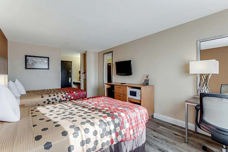 Econo Lodge Madison East