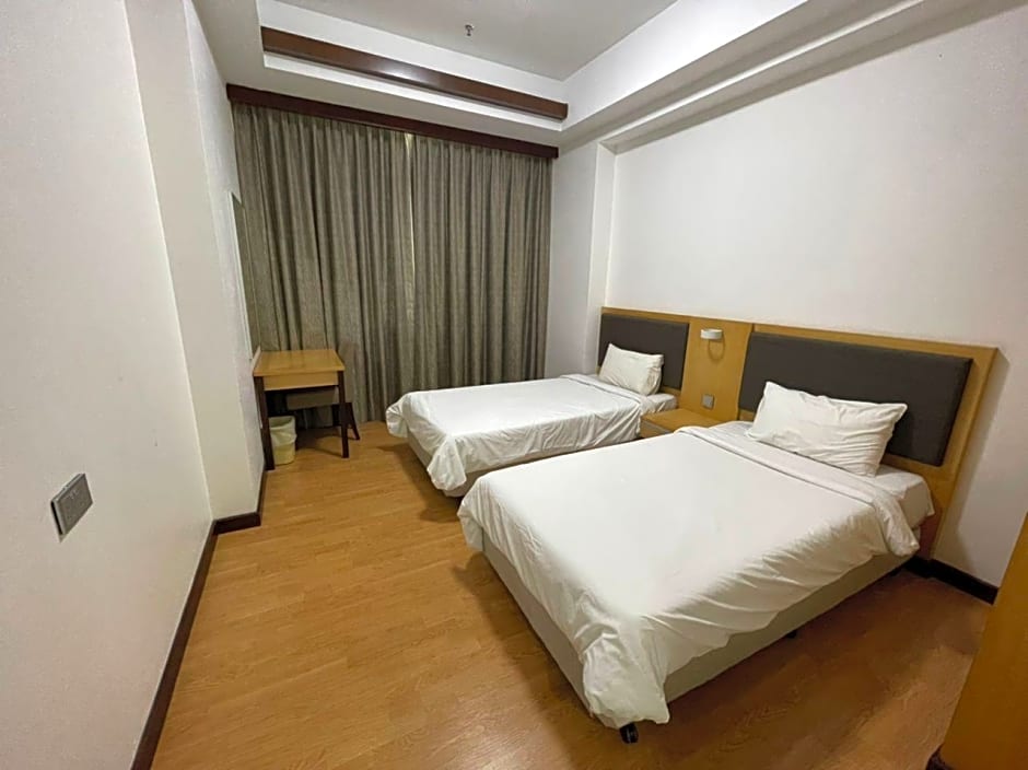 Imperial Suites Miri @ Diamond Tower Bay Resort Condominium