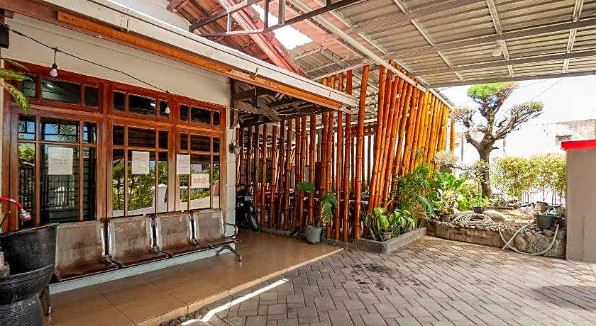 OYO 3305 Bumi Siliwangi Residence