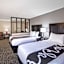 La Quinta Inn & Suites by Wyndham Atlanta Airport