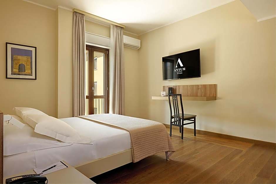 Antum Hotel