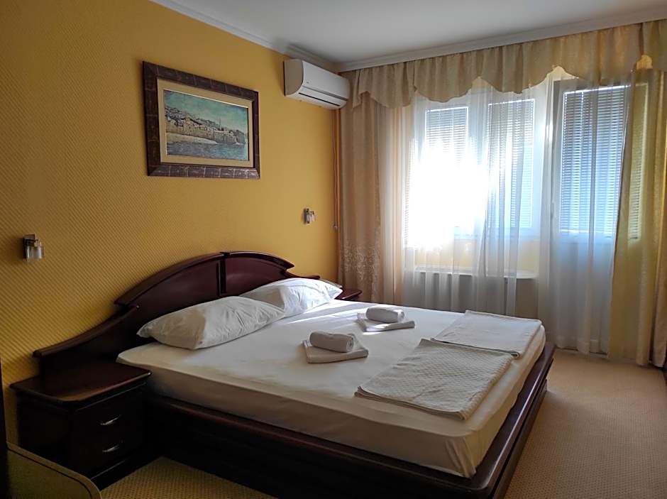 Hotel Mimoza