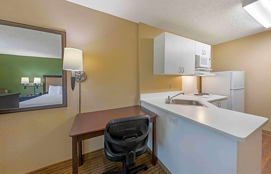 Extended Stay America Suites - Los Angeles - Carson