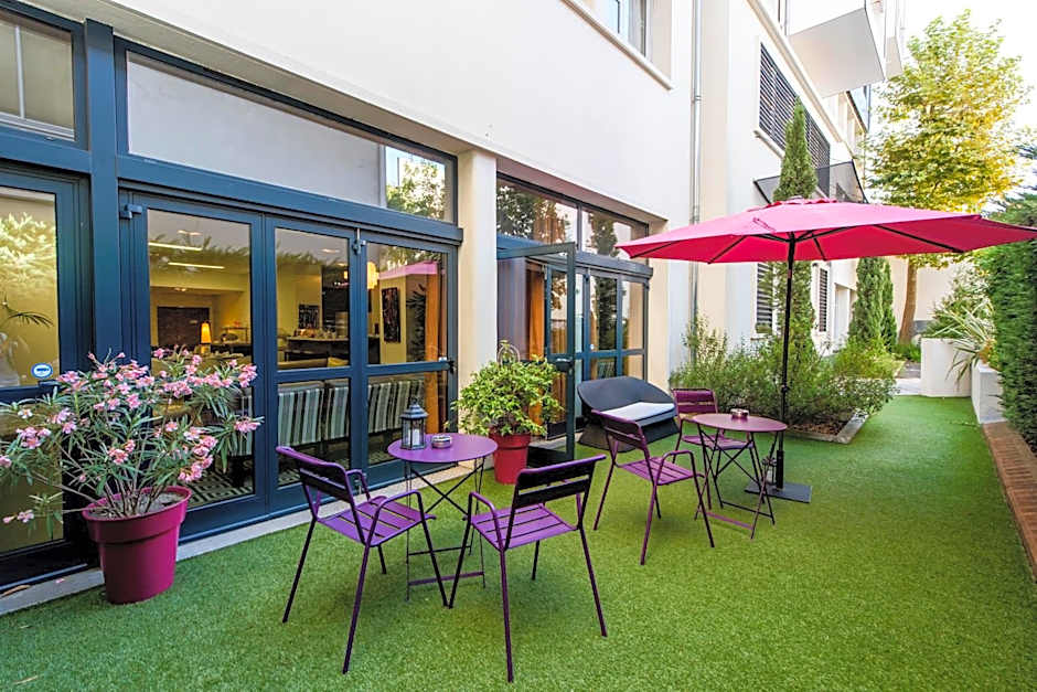 Privilege Appart Hotel Saint Exupery