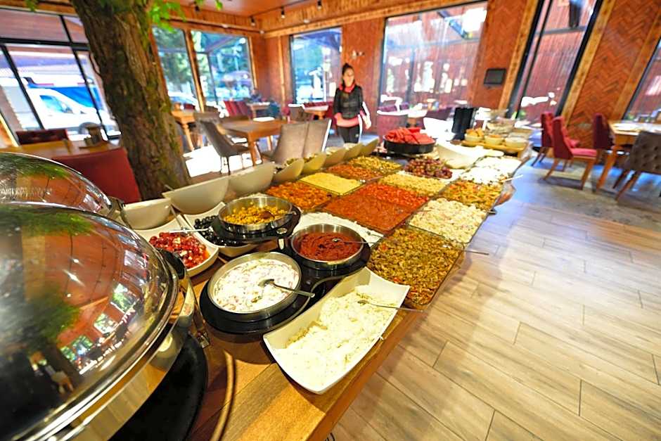 Inanlar Deluxe Hotel & Bungalow