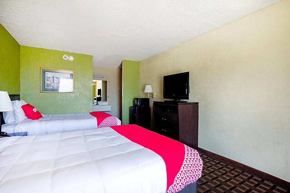 OYO Hotel Pensacola I-10 & Hwy 29