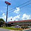Red Roof Inn & Suites Cleveland, TN