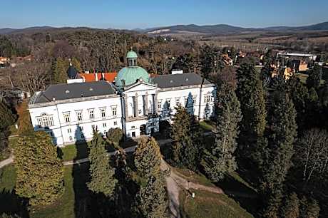 Hotel Zámok Topoľčianky