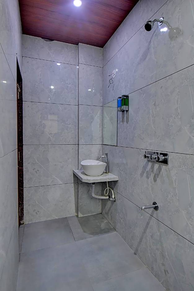 HOTEL D GRAND
