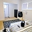 Comfy Stylish Room in the Heart of Vancouver- Private Parking, Self Check-in & just 4 mins to Metrotown!