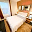 ITH Surf City Hostel Hermosa Beach