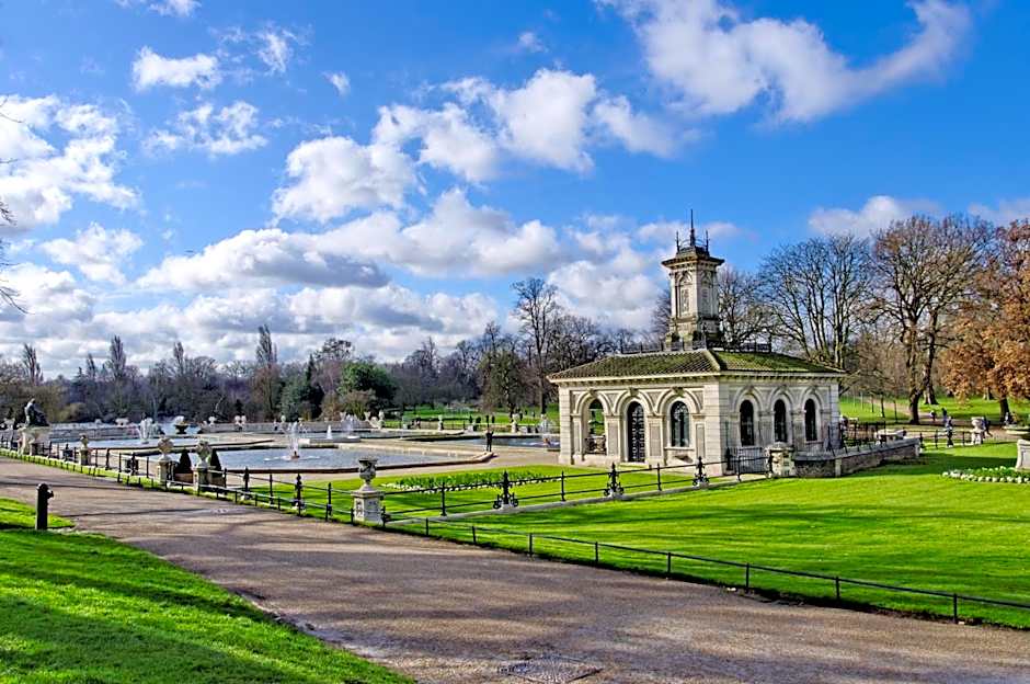 Lancaster Hall Hotel