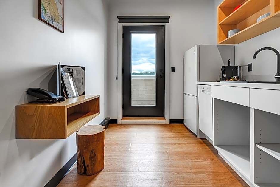 Raven Inn Whitehorse