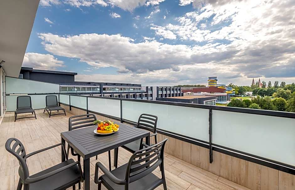 Hunguest Szeged - ex Forrás