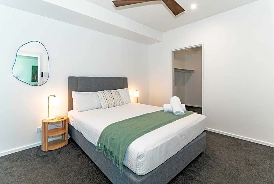 Waterfront Melbourne Apartments