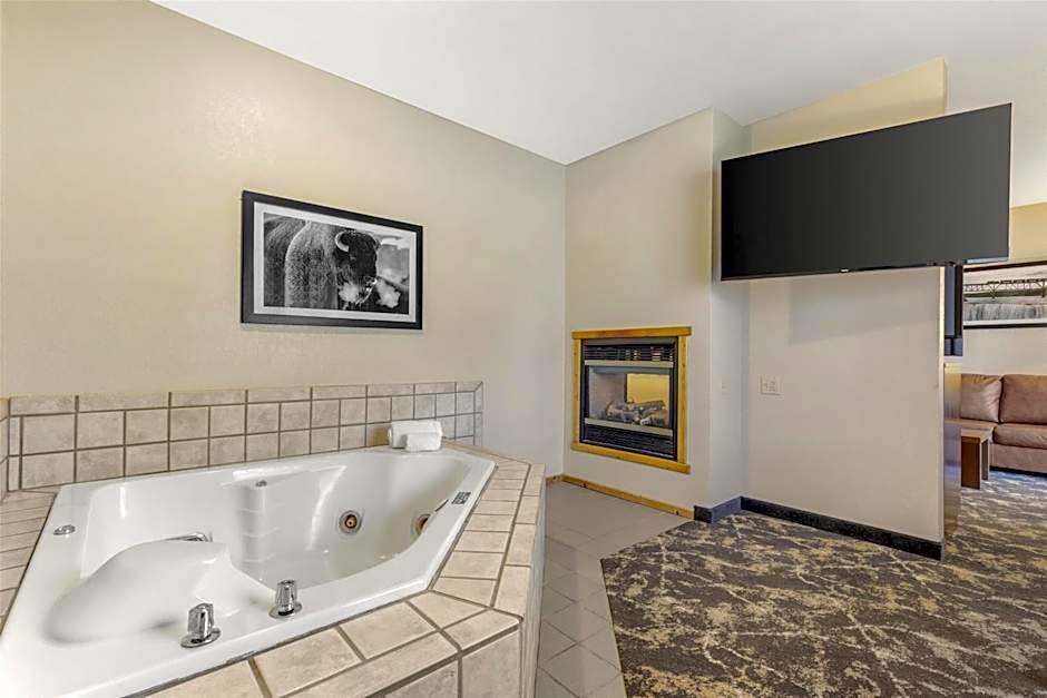 Best Western Plus Riverfront Hotel and Suites