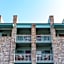 Charming SPI family condo - walking distance to the beach, Sleeps 6, Third Floor, 2026 Traveler Award