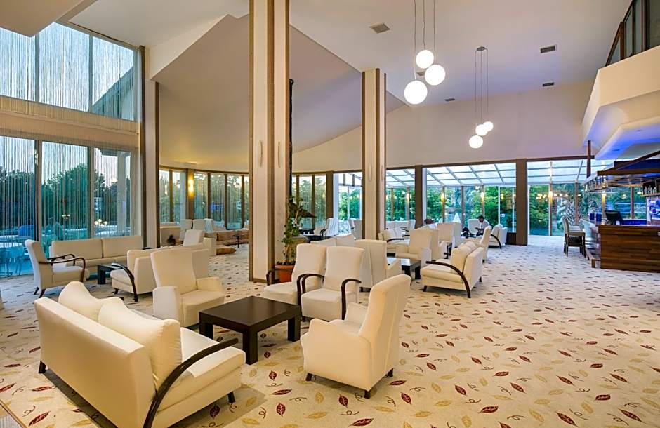 Lycus River Thermal Hotel