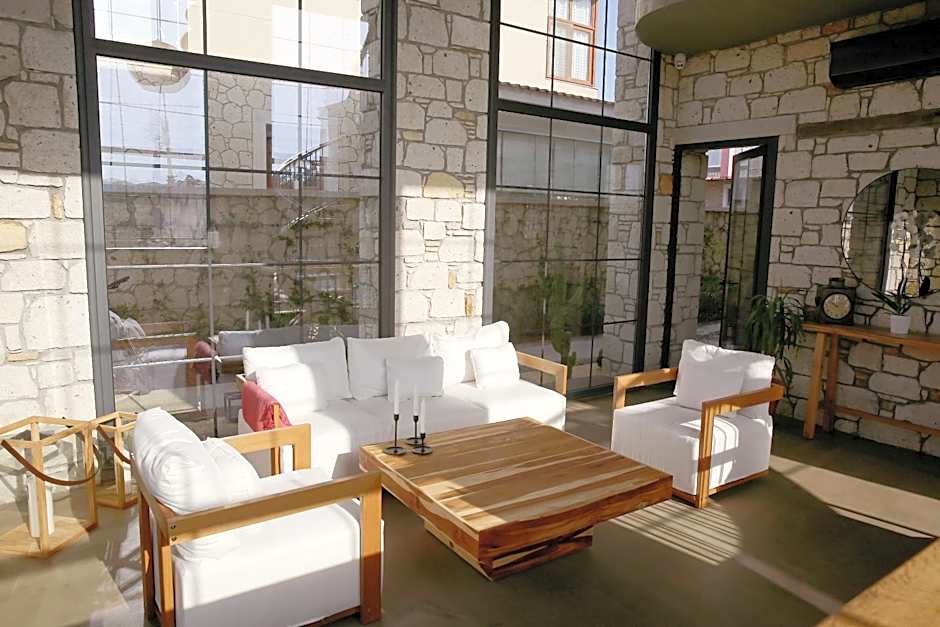 Dmira Alacati